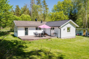 Cozy holiday home in Orby close to nature in Uppsala